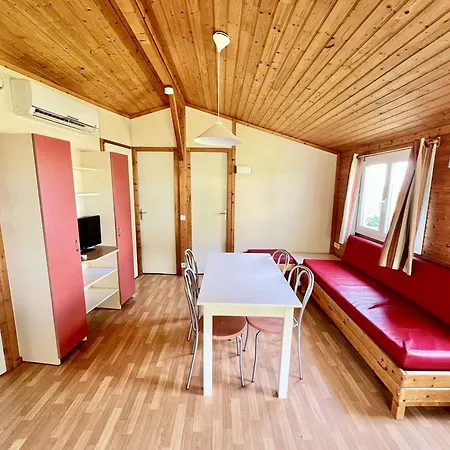 Avec Parking - 6 Pers. Chalet Agde